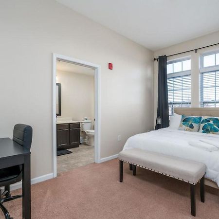 Private Bedroom Downtown Indy - Shared Indianapolis Exterior foto