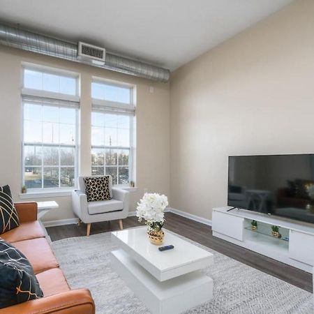Private Bedroom Downtown Indy - Shared Indianapolis Exterior foto