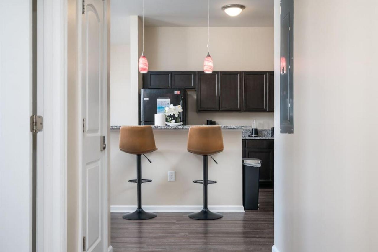 Private Bedroom Downtown Indy - Shared Indianapolis Exterior foto