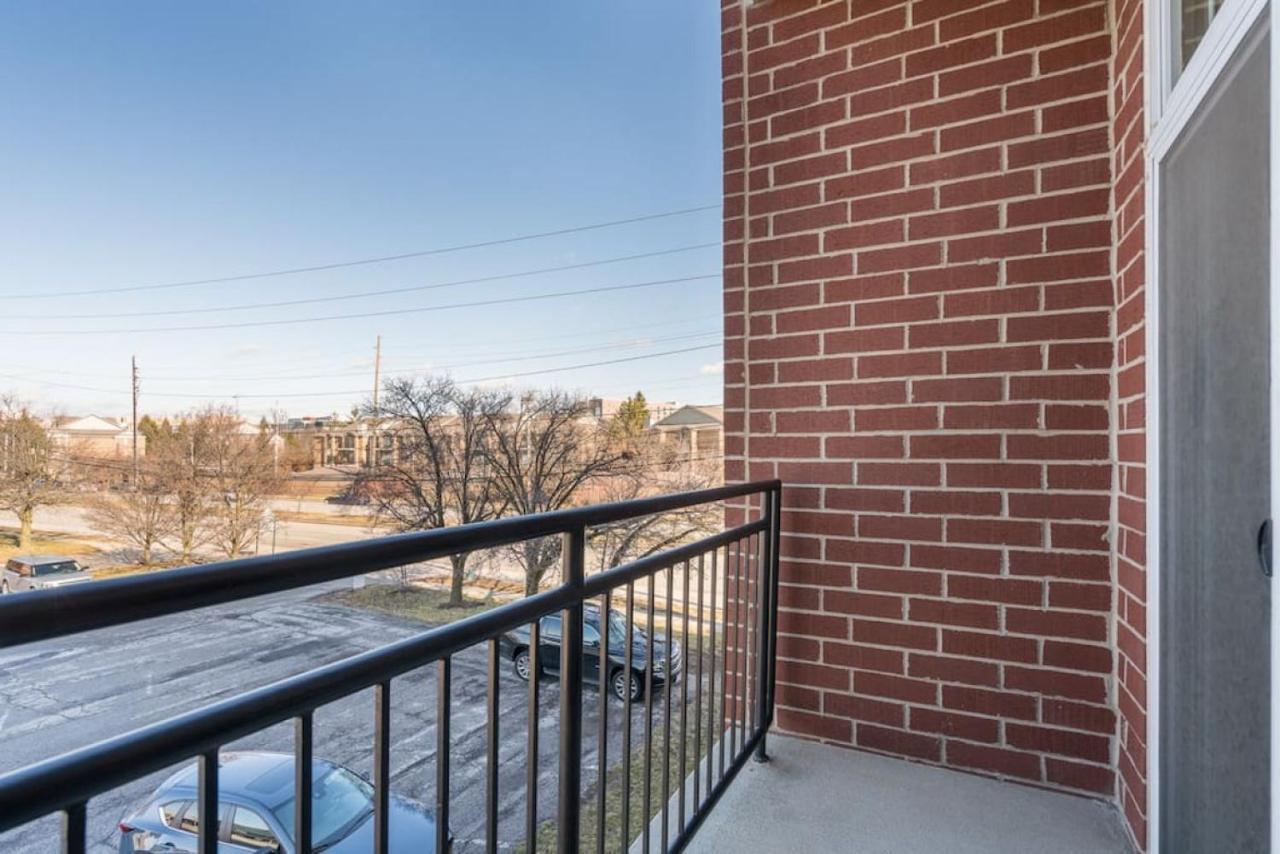 Private Bedroom Downtown Indy - Shared Indianapolis Exterior foto